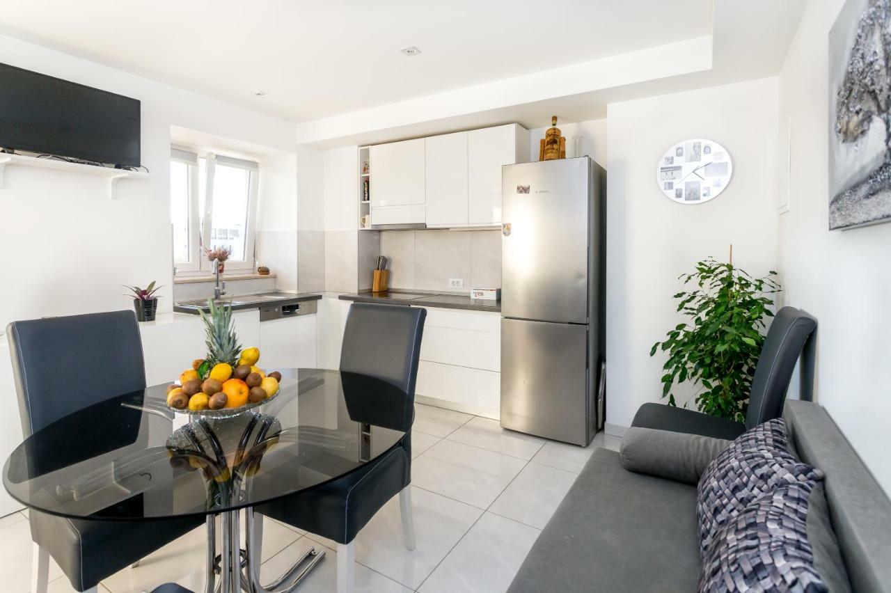 Urban Luxury Suites Juricevic Duce Luaran gambar