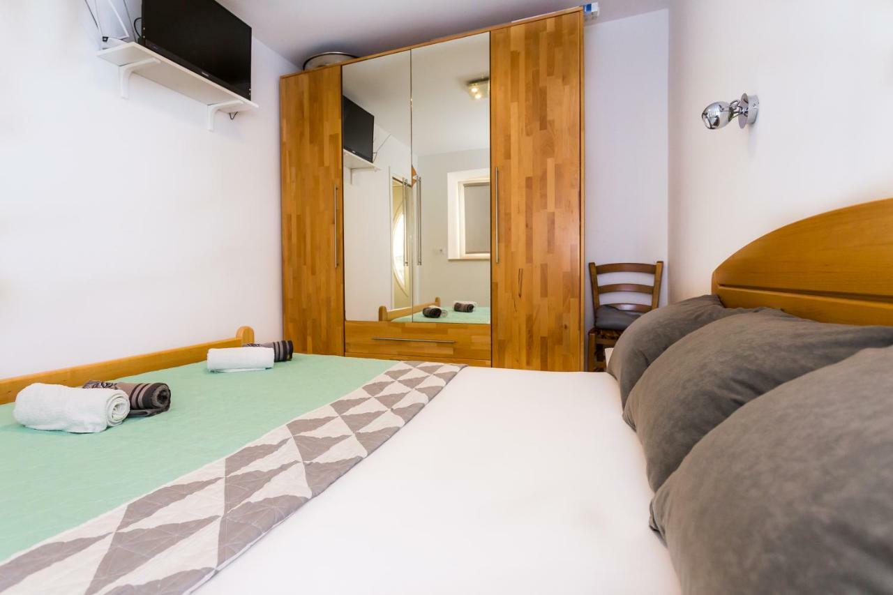 Urban Luxury Suites Juricevic Duce Luaran gambar